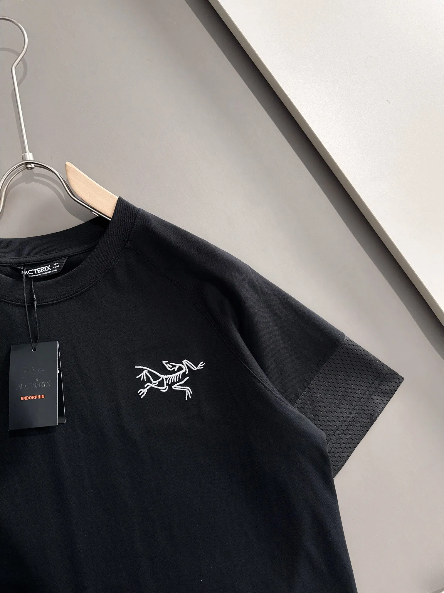 ARC TERYX 2026New Arrival Breathable logo Same Style t 100％ 32 ：Black Size：S M L XL